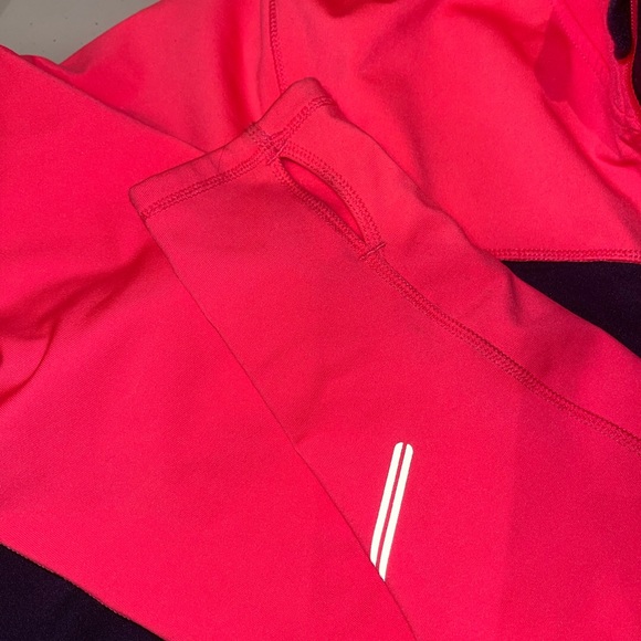 Brooks Tennis Jacket with Sleeve Eyelets - Picture 3 of 6